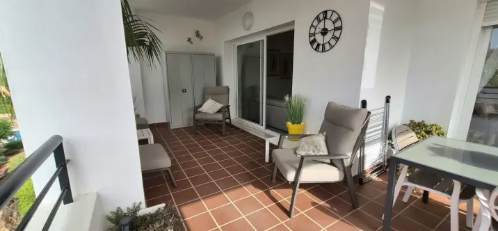 Venta de apartamento en planta media en Alhaurin Golf 0