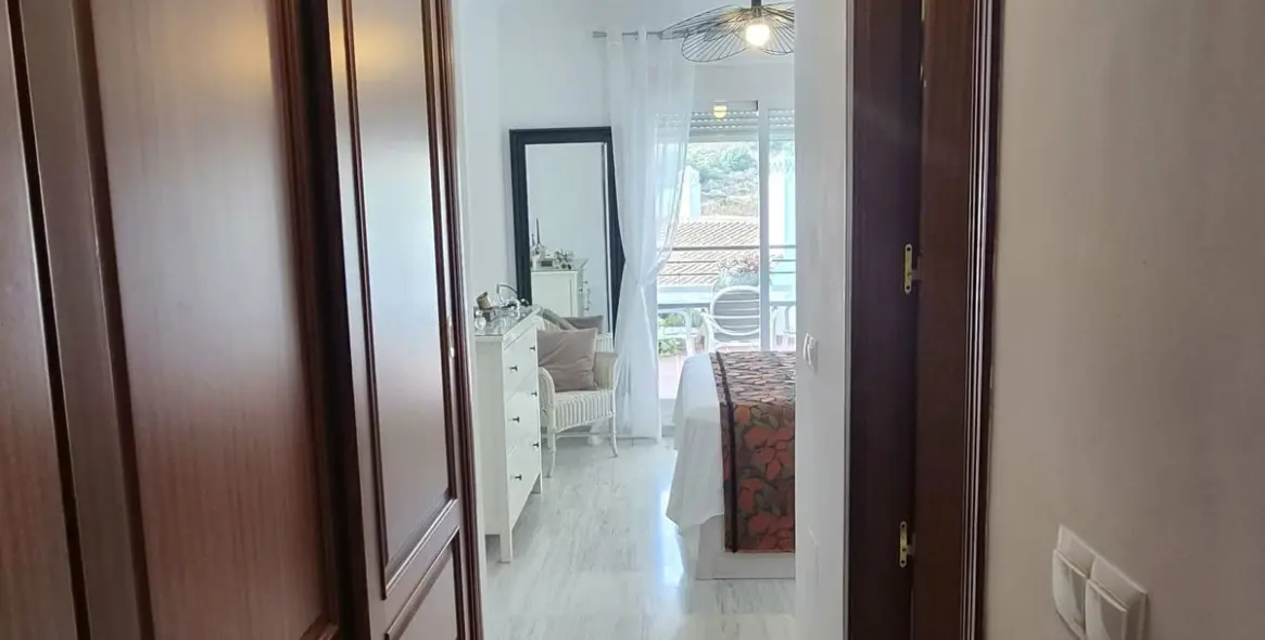 Продажа апартаментов на среднем этаже в Alhaurin Golf 28