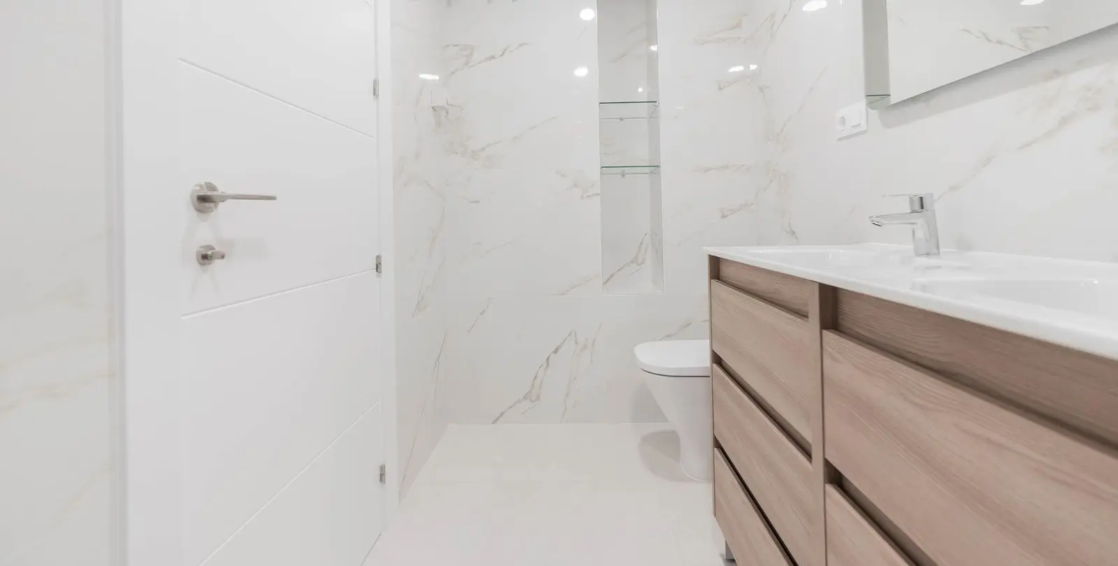 Sale of penthouse in Los Boliches 10