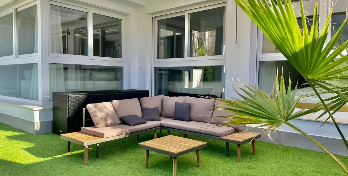 Venta de apartamento en planta baja en Benahavís 2