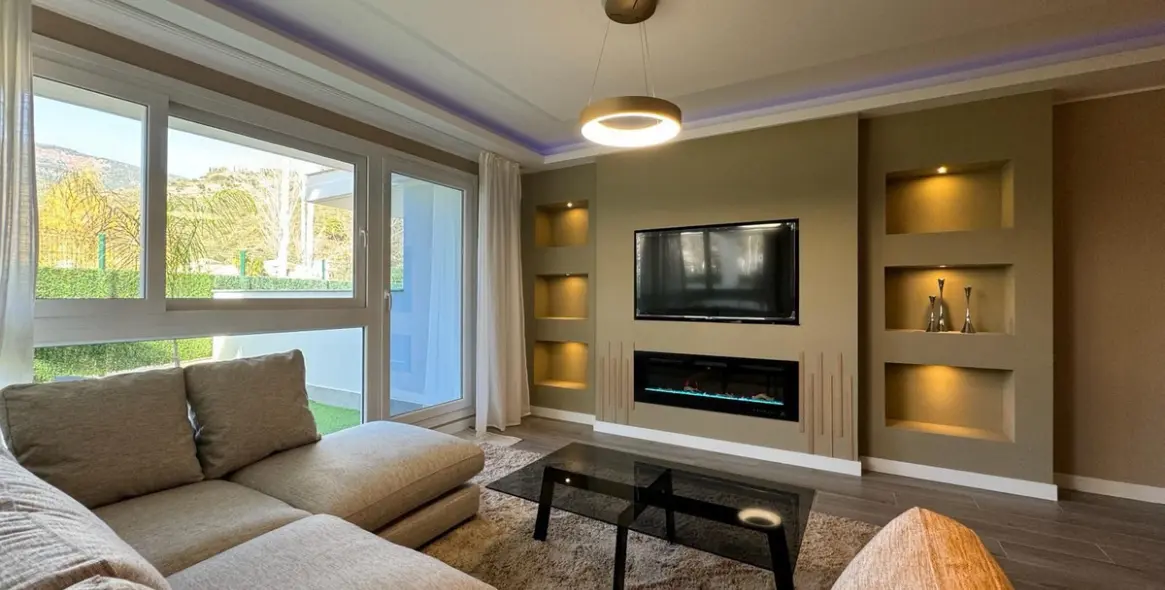 Venta de apartamento en planta baja en Benahavís 12