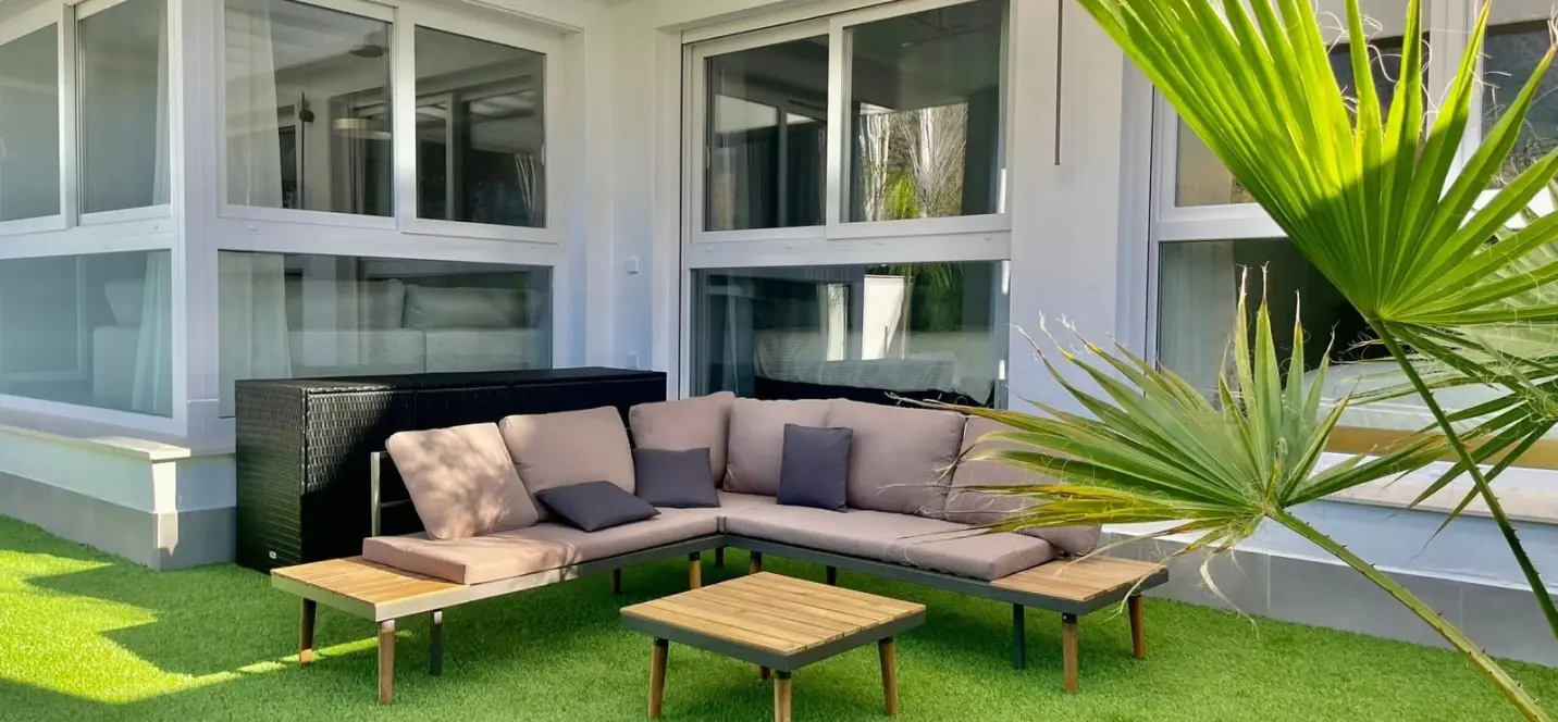 Venta de apartamento en planta baja en Benahavís 1