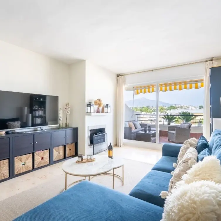 Sale of penthouse in Guadalmina Alta