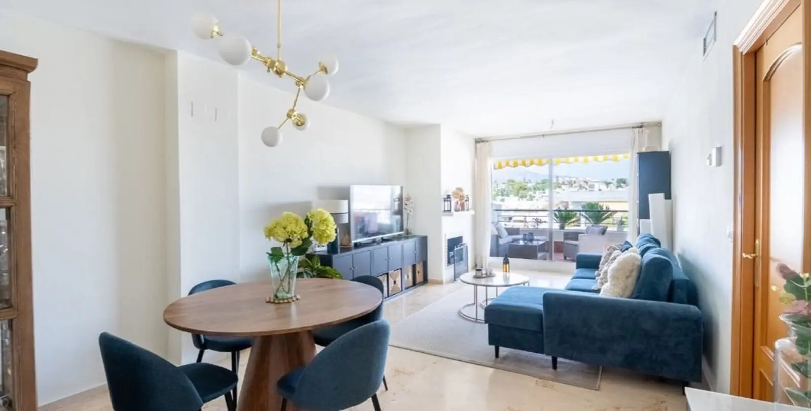 Sale of penthouse in Guadalmina Alta 1