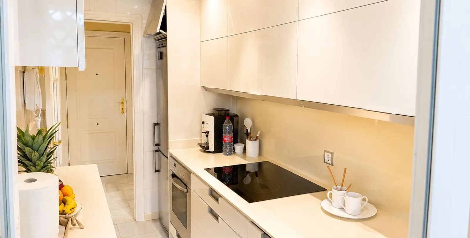 Venta de apartamento en planta media en Nueva Andalucía 9