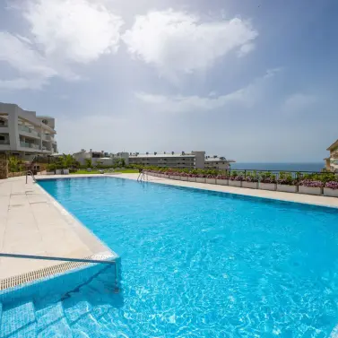 Sale of ground floor apartment in Fuengirola
