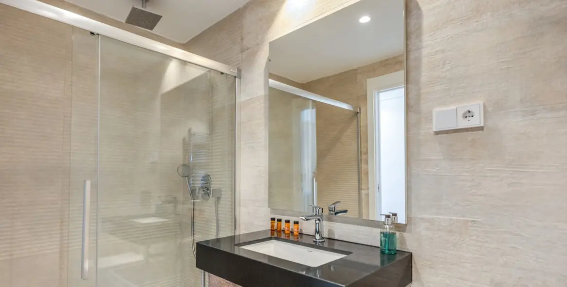 Venta de apartamento en planta baja en Fuengirola 28