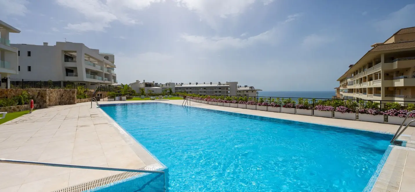 Sale of ground floor apartment in Fuengirola 0