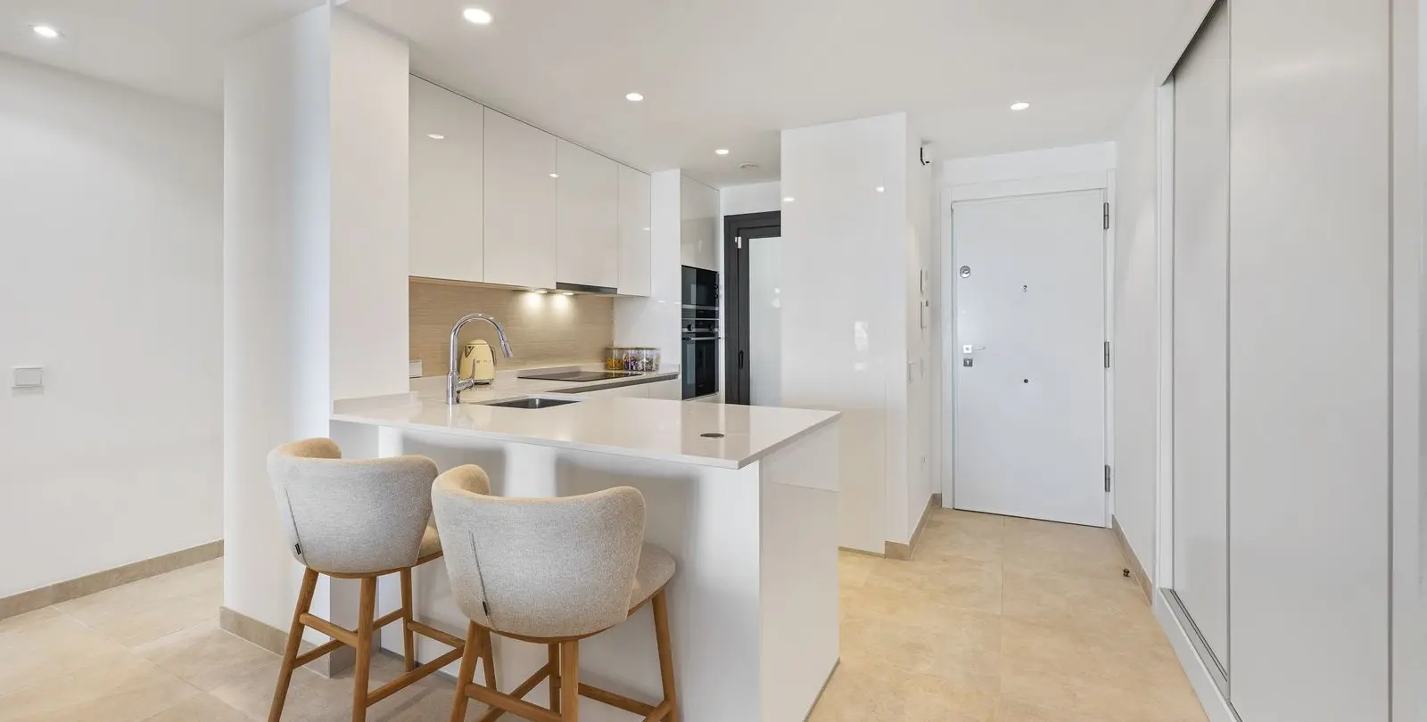 Sale of ground floor apartment in Fuengirola 4
