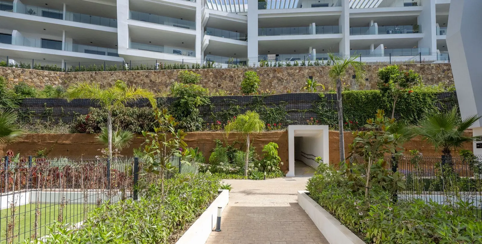 Sale of ground floor apartment in Fuengirola 32