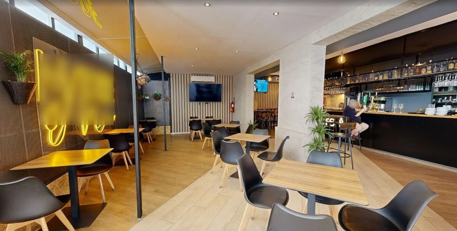 Sale of commercial premises in Los Boliches 2