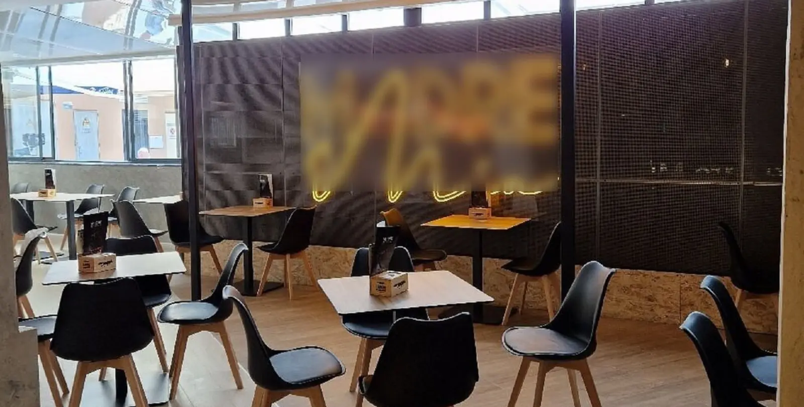 Sale of commercial premises in Los Boliches 9