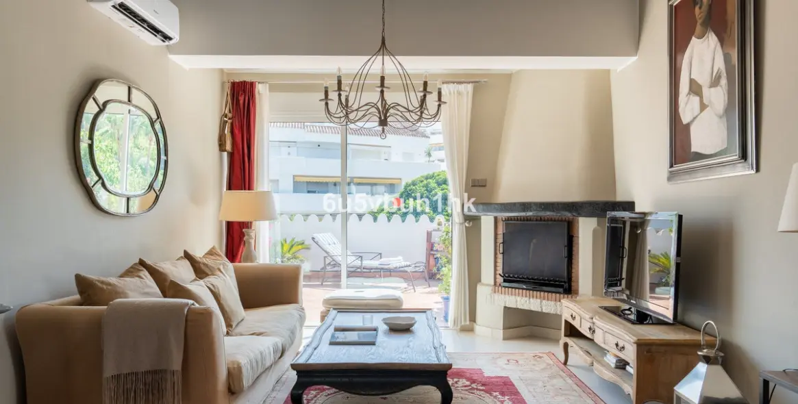Venta de apartamento en planta baja en Nueva Andalucía 26