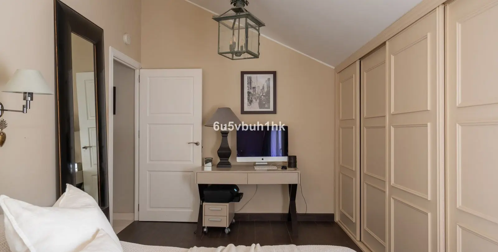 Sale of ground floor apartment in Nueva Andalucía 12