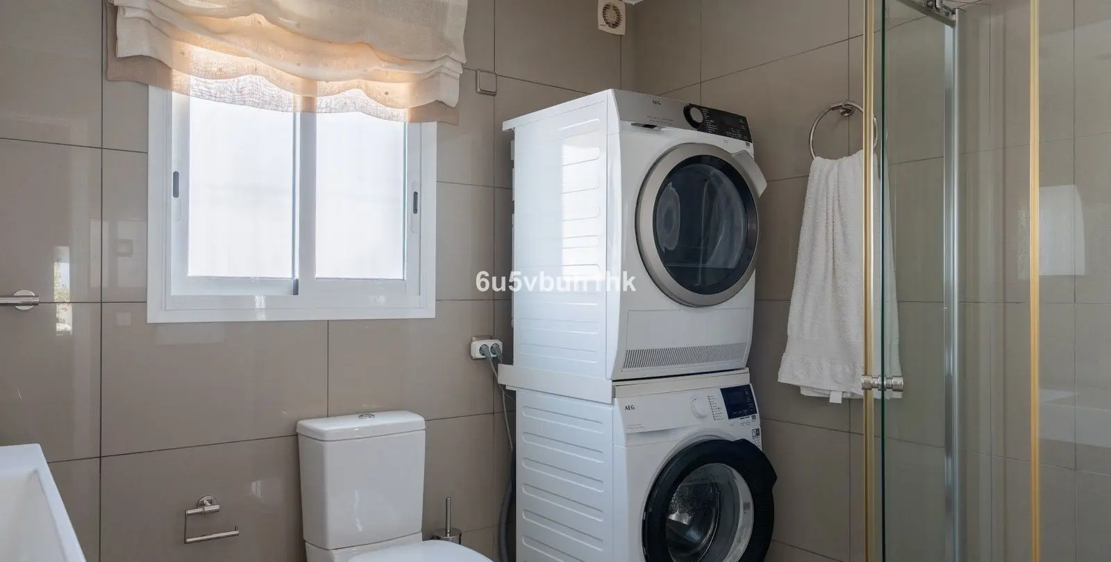 Sale of ground floor apartment in Nueva Andalucía 18