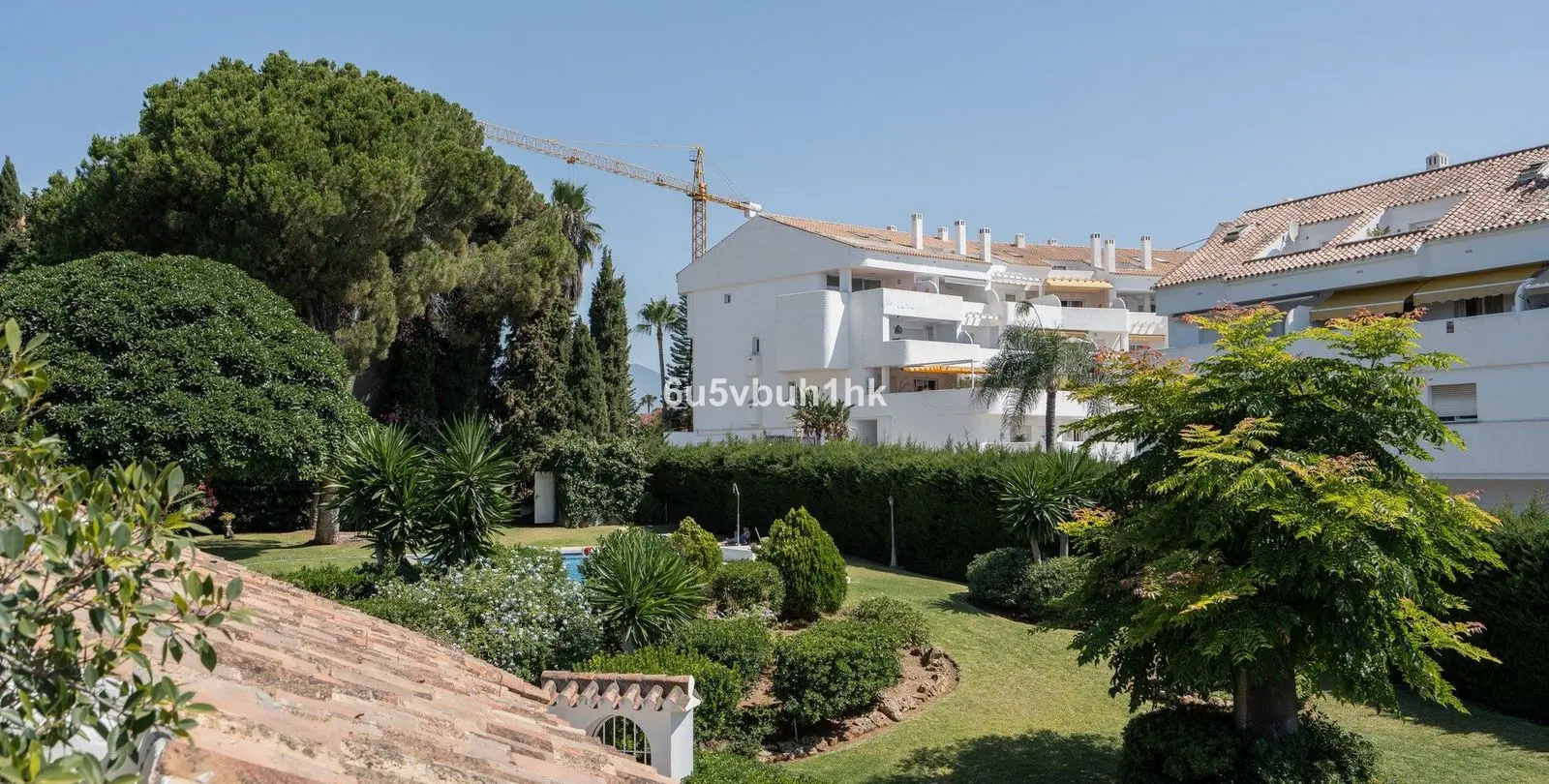 Sale of ground floor apartment in Nueva Andalucía 23