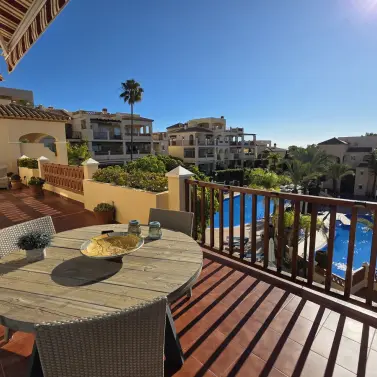 Sale of middle floor apartment in Atalaya