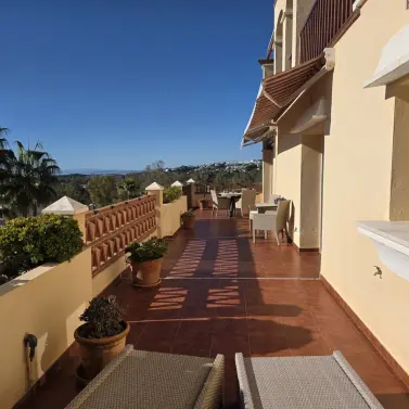 Sale of middle floor apartment in Atalaya
