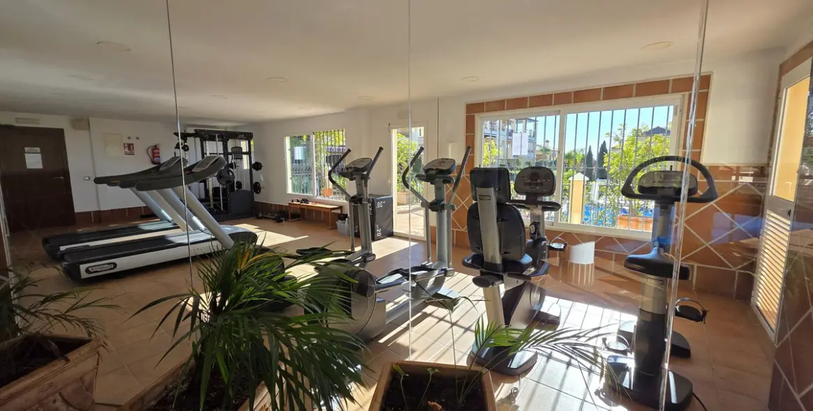 Venta de apartamento en planta media en Atalaya 24
