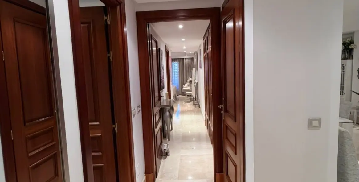 Sale of ground floor apartment in New Golden Mile 15