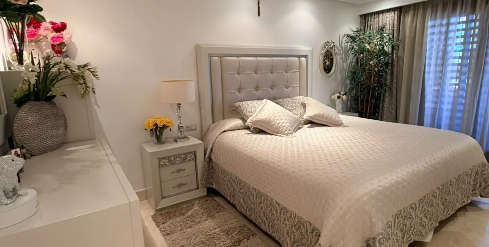 Venta de apartamento en planta baja en New Golden Mile 16
