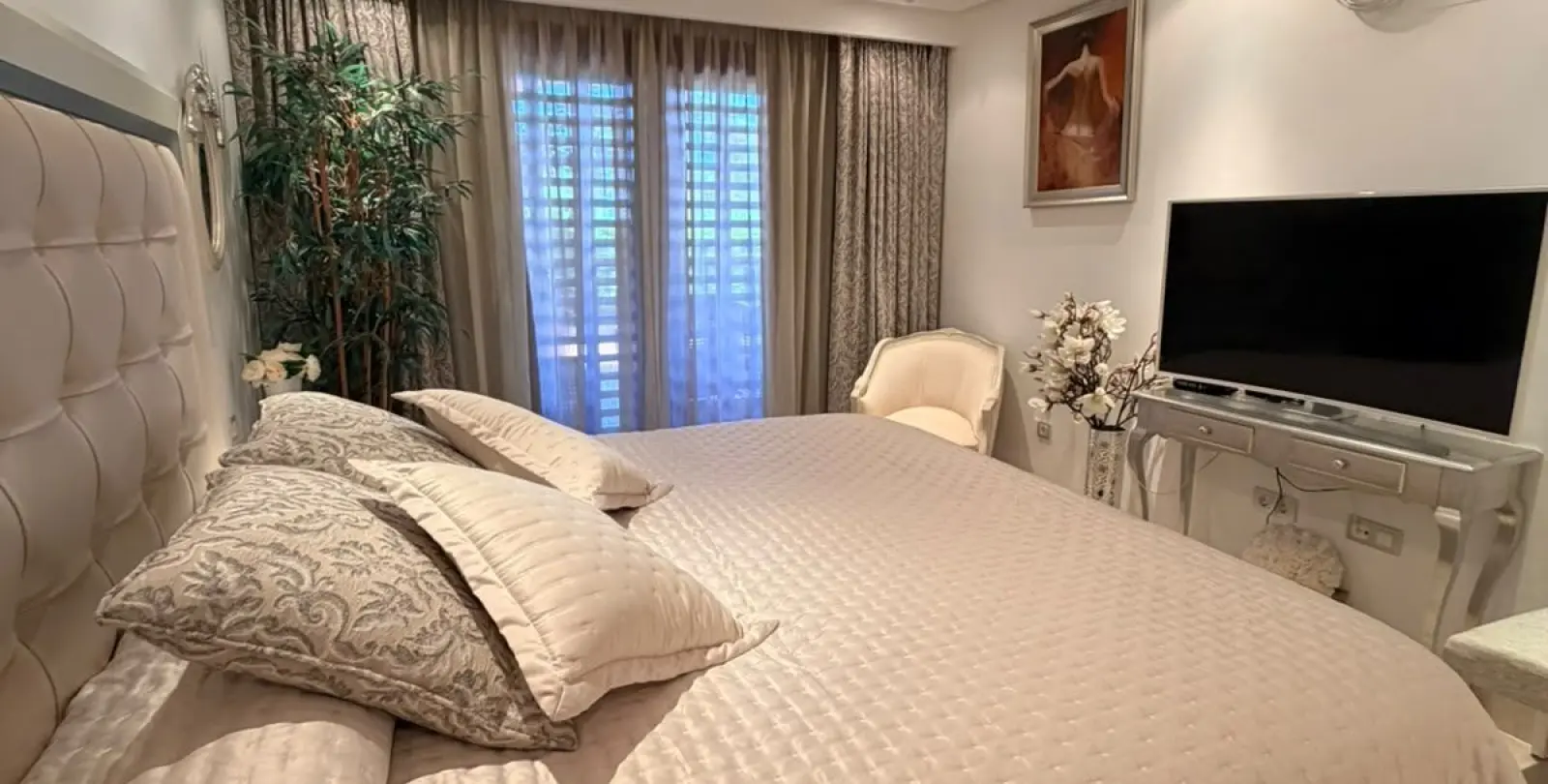 Venta de apartamento en planta baja en New Golden Mile 17