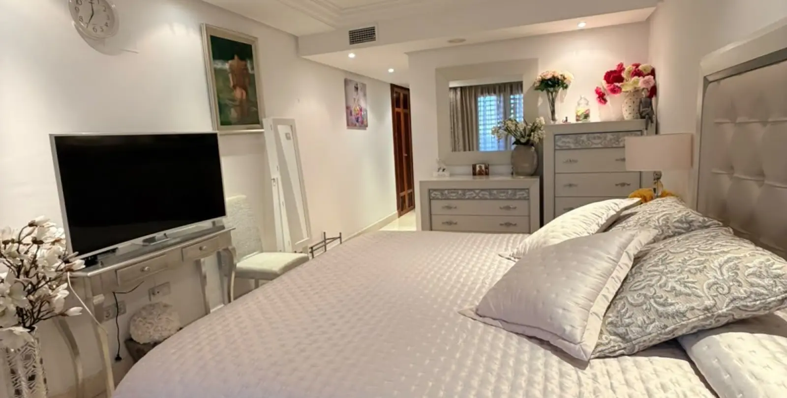 Venta de apartamento en planta baja en New Golden Mile 18