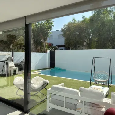 Продажа дома на две семьи в Marbella