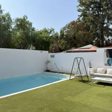 Продажа дома на две семьи в Marbella