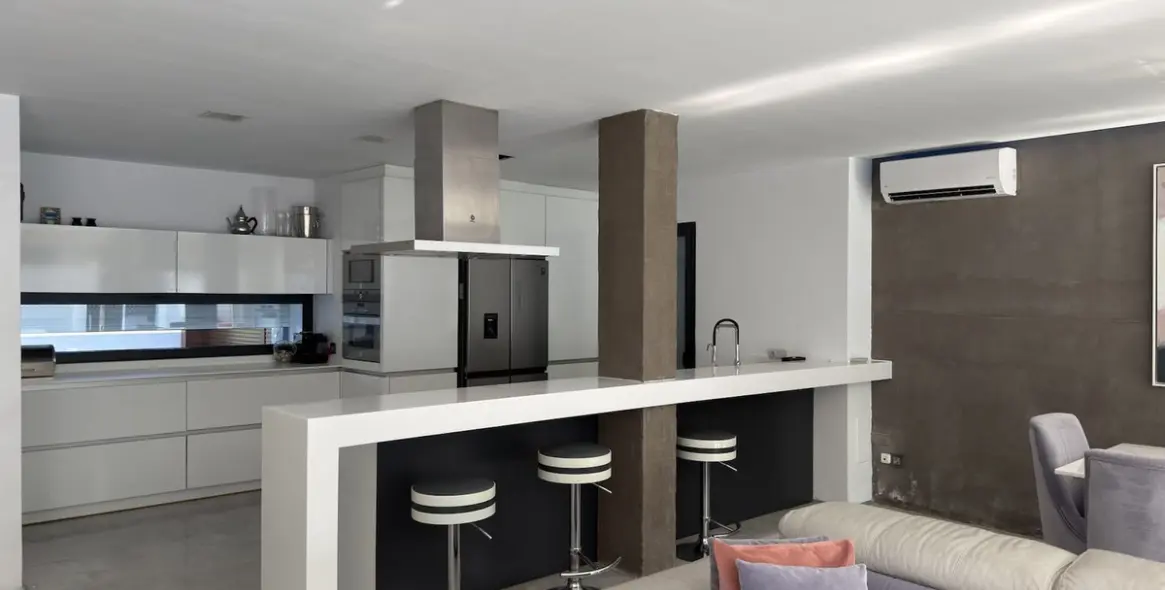 Продажа дома на две семьи в Marbella 17