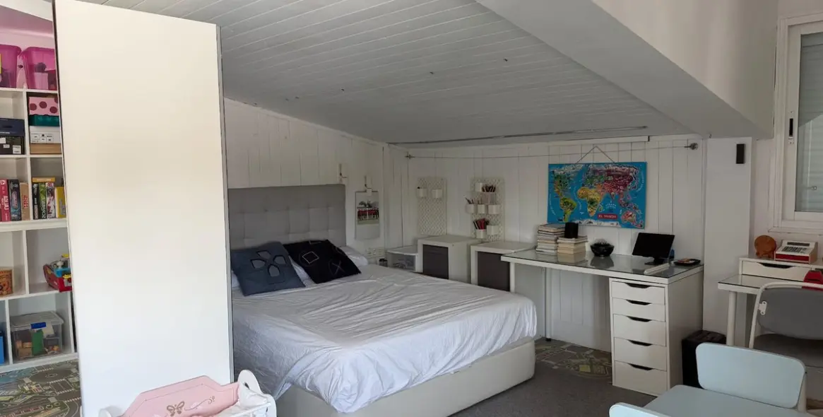 Продажа дома на две семьи в Marbella 38