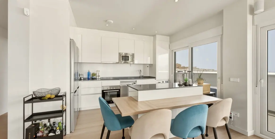Продажа пентхауса в Estepona 12