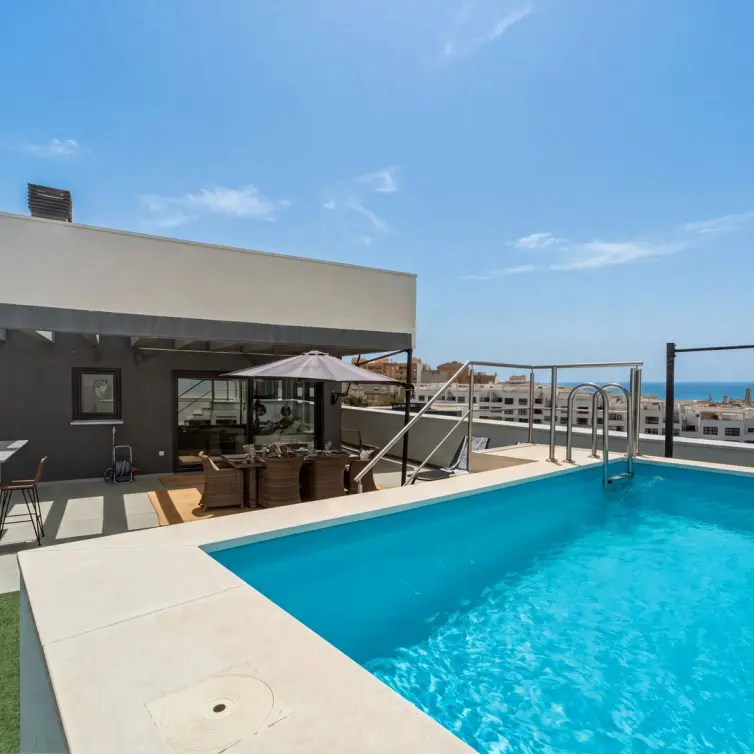 Продажа пентхауса в Estepona