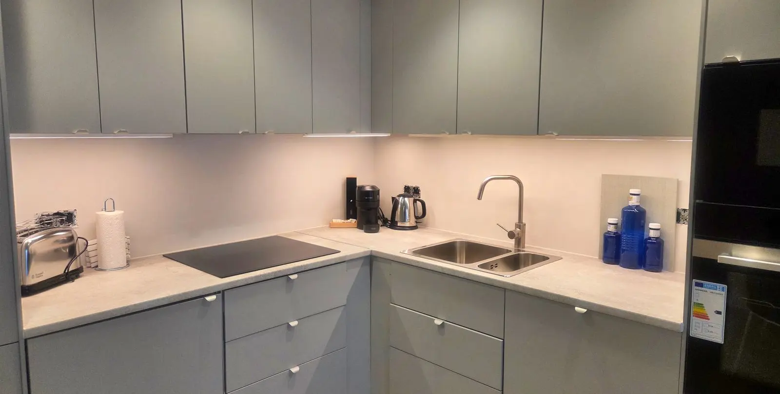 Sale of middle floor apartment in Puerto Banús 5