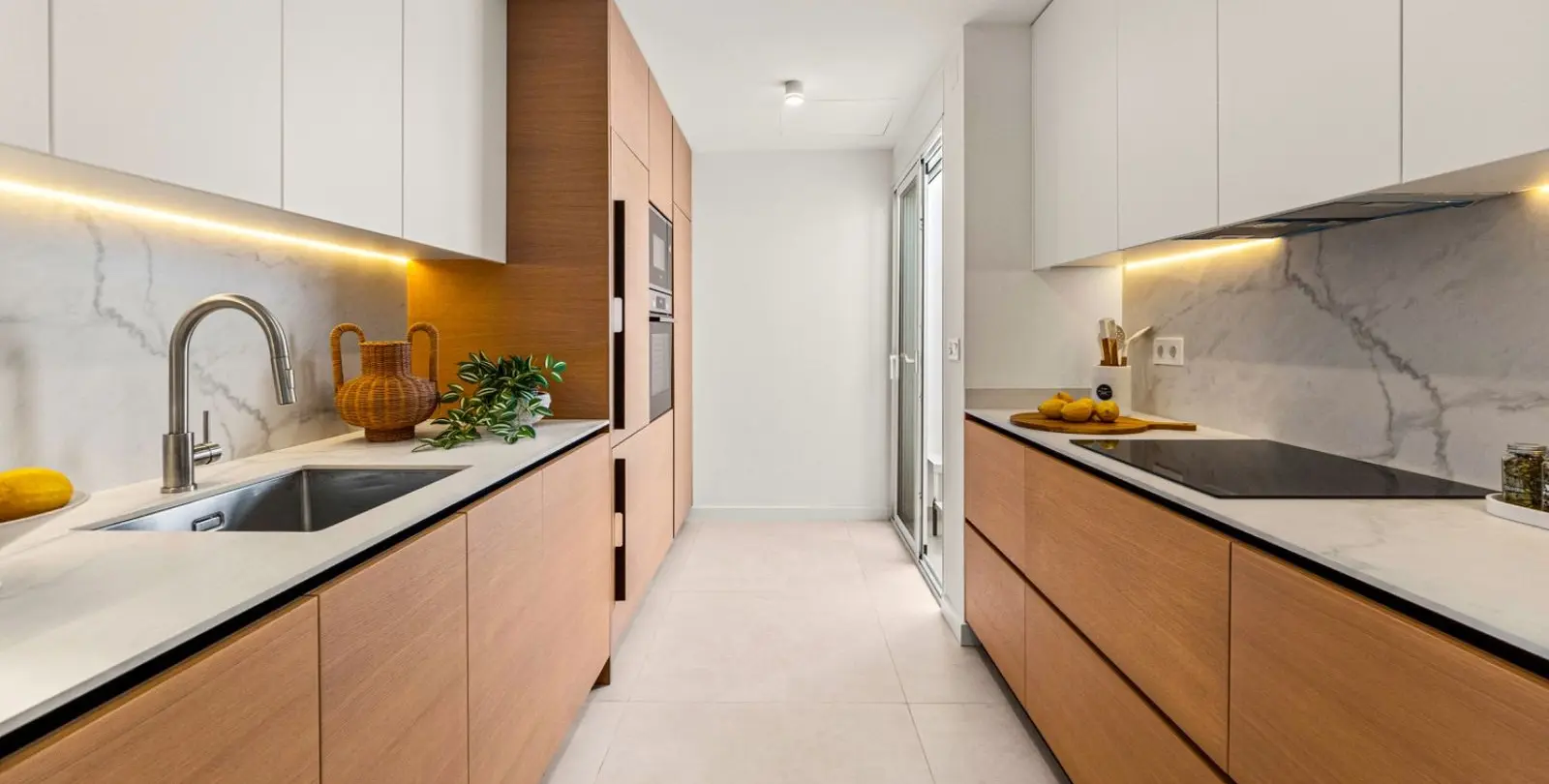 Sale of penthouse duplex in Nueva Andalucía 14