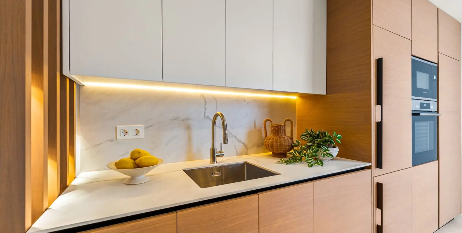 Sale of penthouse duplex in Nueva Andalucía 16