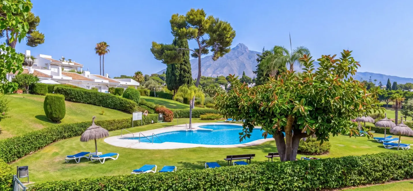 Venta de ático dúplex en Nueva Andalucía 4