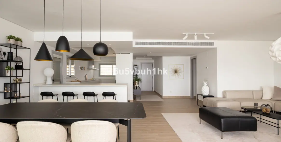 Продажа апартаментов на среднем этаже в El Higueron 18