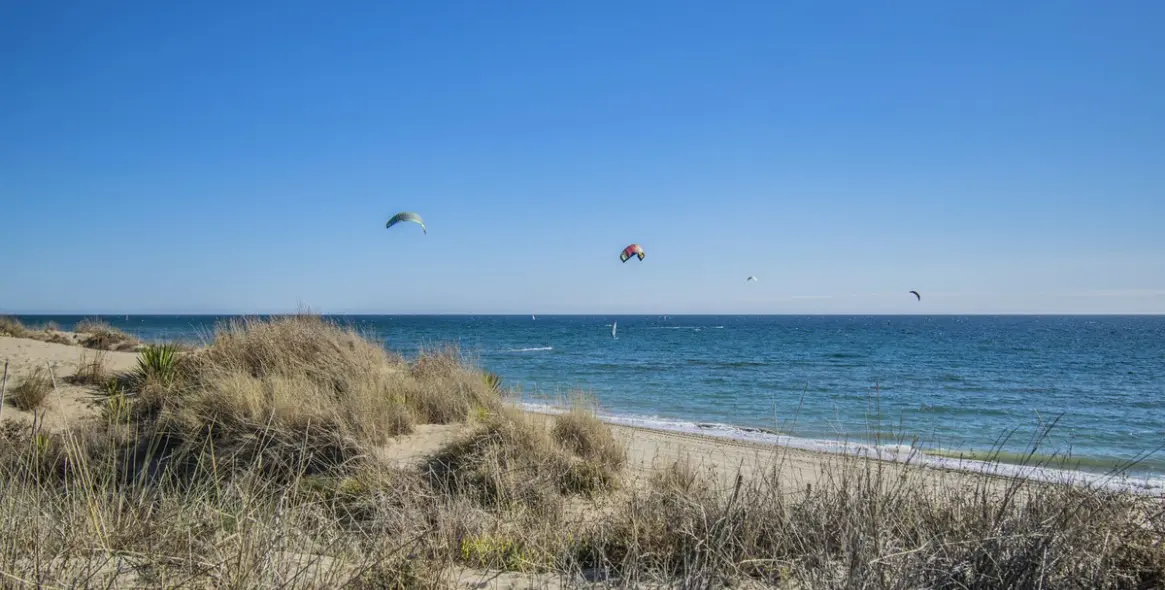 Продажа апартаментов на среднем этаже в Los Monteros 35