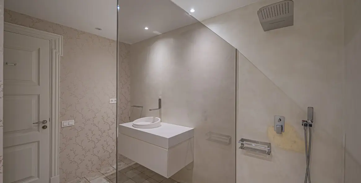 Продажа апартаментов на среднем этаже в Los Monteros 56