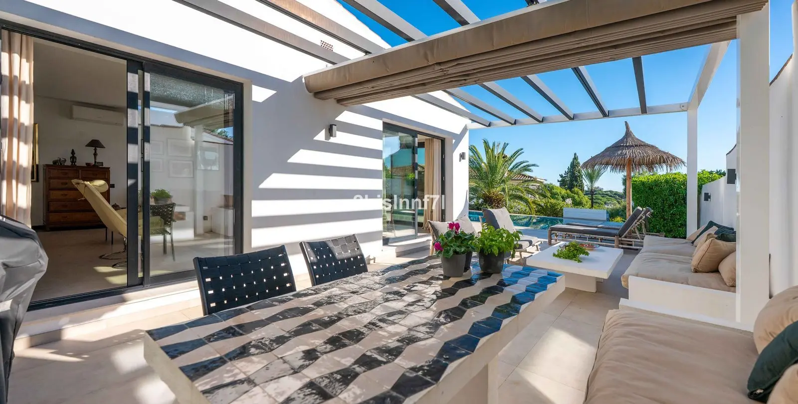 Venta de villa independiente en Elviria 6