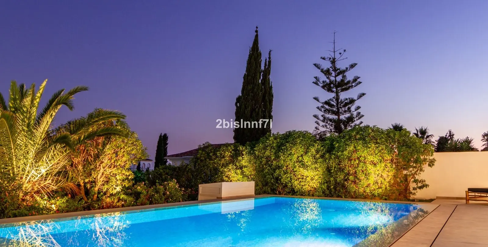 Venta de villa independiente en Elviria 33