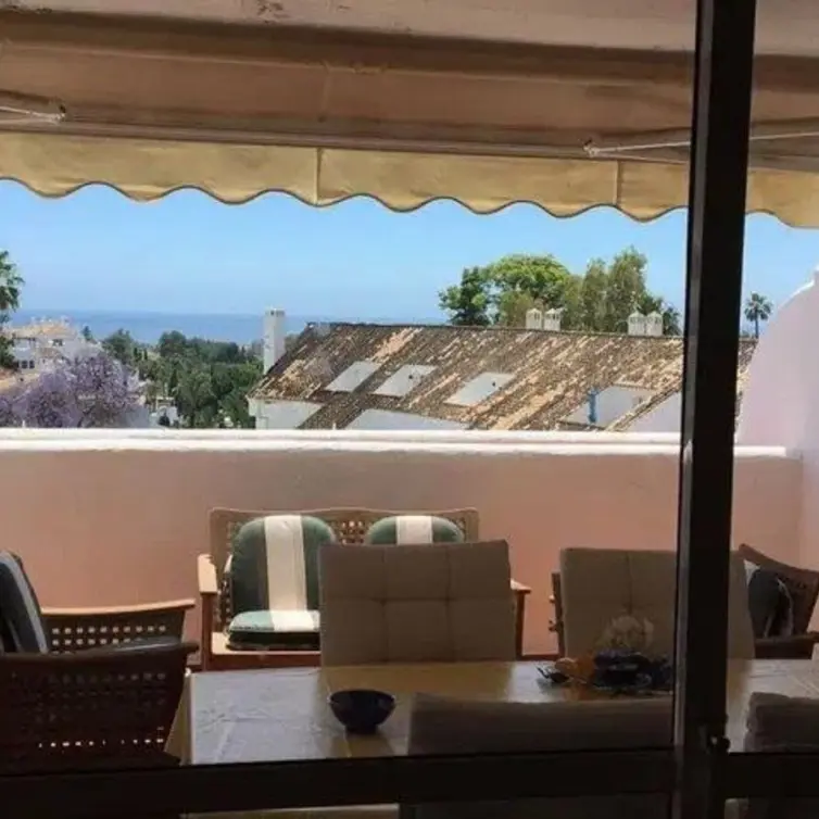 Sale of penthouse duplex in Nueva Andalucía
