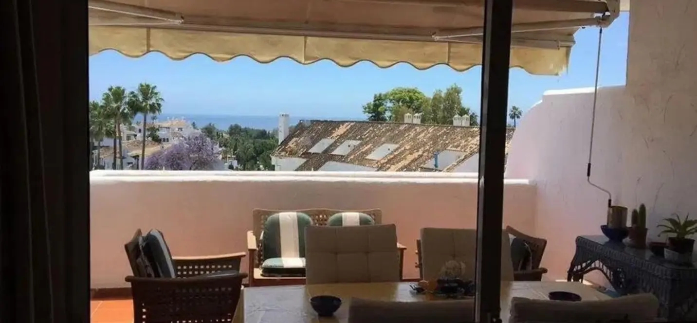 Sale of penthouse duplex in Nueva Andalucía 3