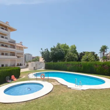 Sale of middle floor apartment in Los Boliches