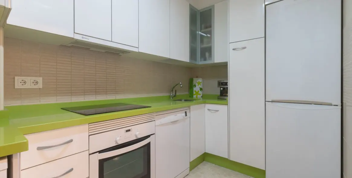 Sale of middle floor apartment in Los Boliches 4