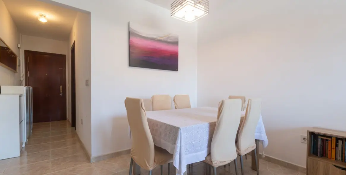 Sale of middle floor apartment in Los Boliches 6