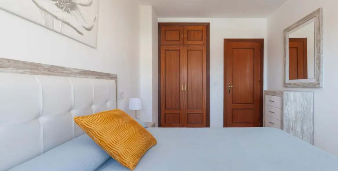 Sale of middle floor apartment in Los Boliches 13
