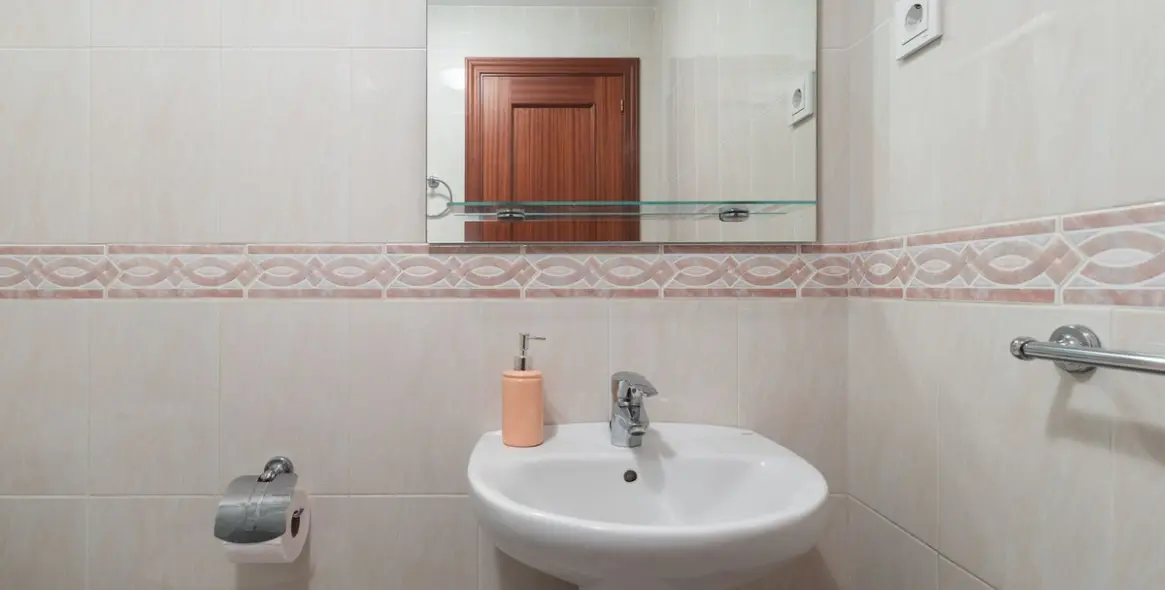 Sale of middle floor apartment in Los Boliches 22
