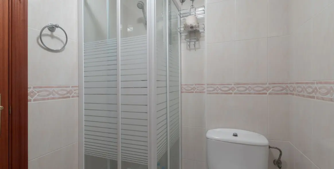 Sale of middle floor apartment in Los Boliches 23